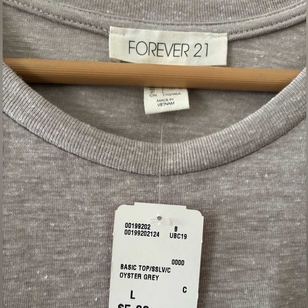 Forever 21 Short Sleeve T-shirt
